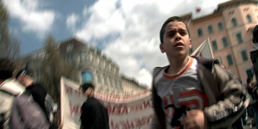 Filmstill – Sven Taddicken: Berlin - 1. Mai ist ein Episodenfilm der Regisseure Carsten Ludwig, Jan-Christoph Glaser, Sven Taddicken und Jakob Ziemnicki.